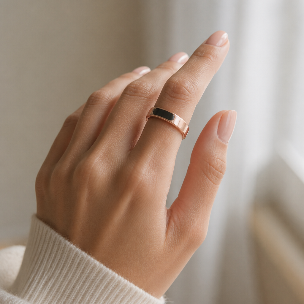 Sofia wearing VYORA smart ring